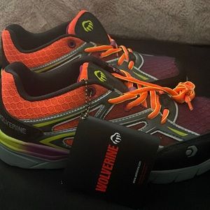 Wolverine work shoes for women